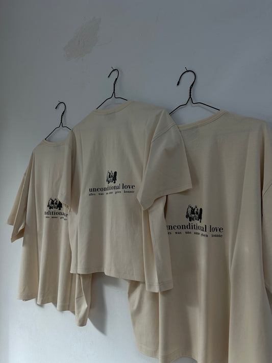 Beiges Bio-Baumwolle Boxy T-Shirt „unconditional love”